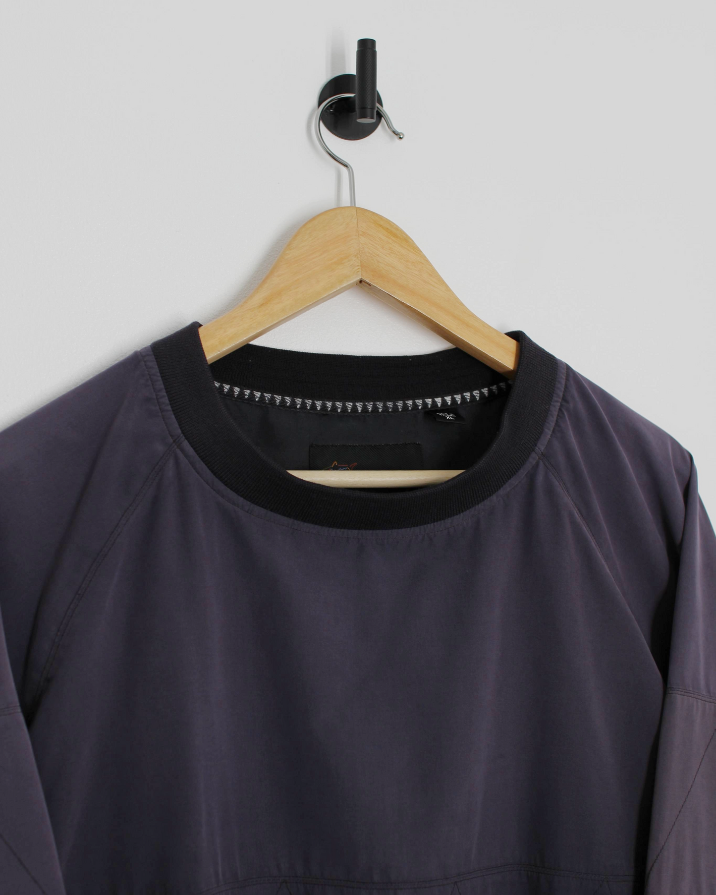 90s Greg Norman Washed Black Crewneck Windbreaker (L)